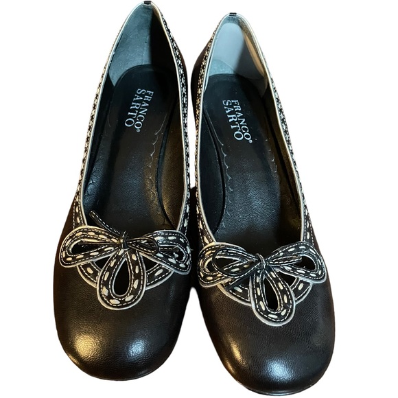 Franco Sarto Black Leather Round Toe Kitten Heel Pumps 8 - Picture 2 of 8